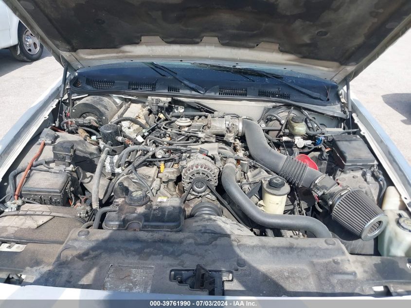 1999 Ford Crown Victoria Lx VIN: 2FAFP74W5XX117037 Lot: 39761990