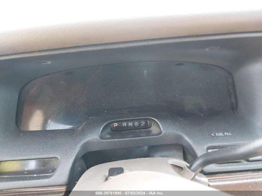 1999 Ford Crown Victoria Lx VIN: 2FAFP74W5XX117037 Lot: 39761990