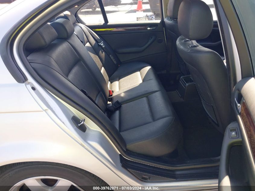 2004 BMW 325Xi VIN: WBAEU33454PR11266 Lot: 39762071