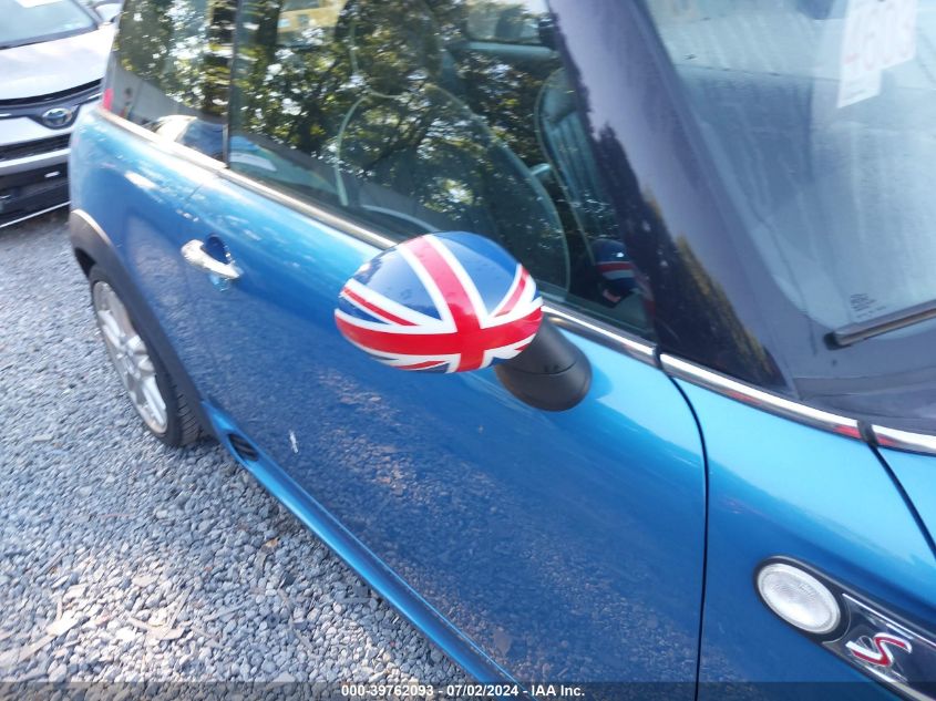 2008 Mini Cooper S VIN: WMWMF73538TT90860 Lot: 39762093