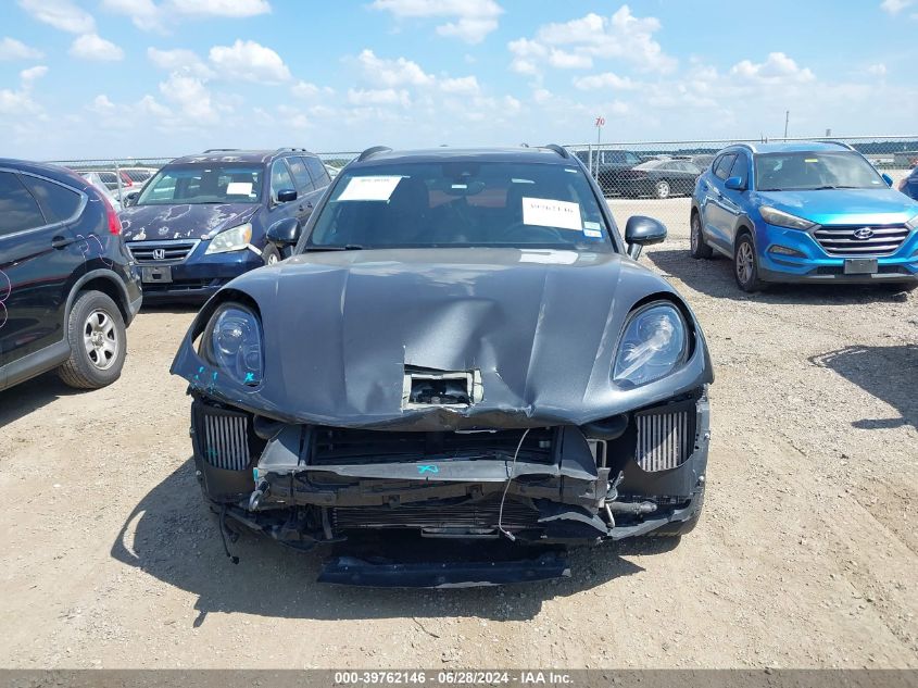 2018 Porsche Macan Gts VIN: WP1AG2A56JLB61327 Lot: 39762146