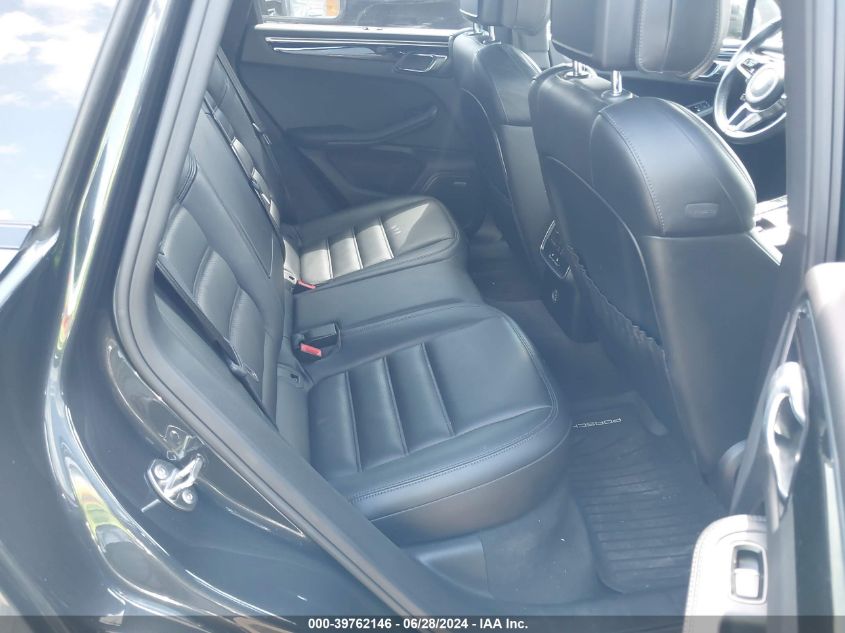 2018 Porsche Macan Gts VIN: WP1AG2A56JLB61327 Lot: 39762146