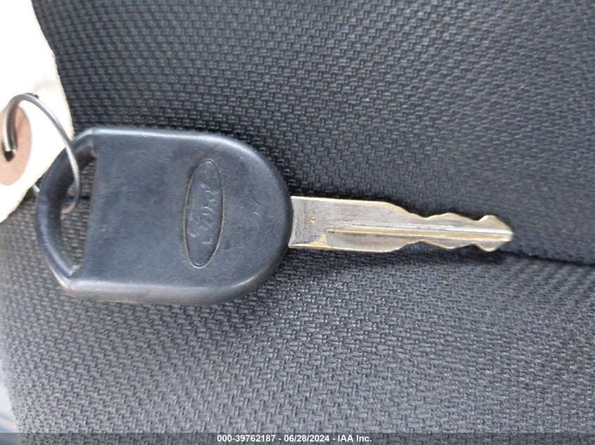 2011 Ford Ranger Super Cab VIN: 1FTLR4FE9BPA61161 Lot: 39762187