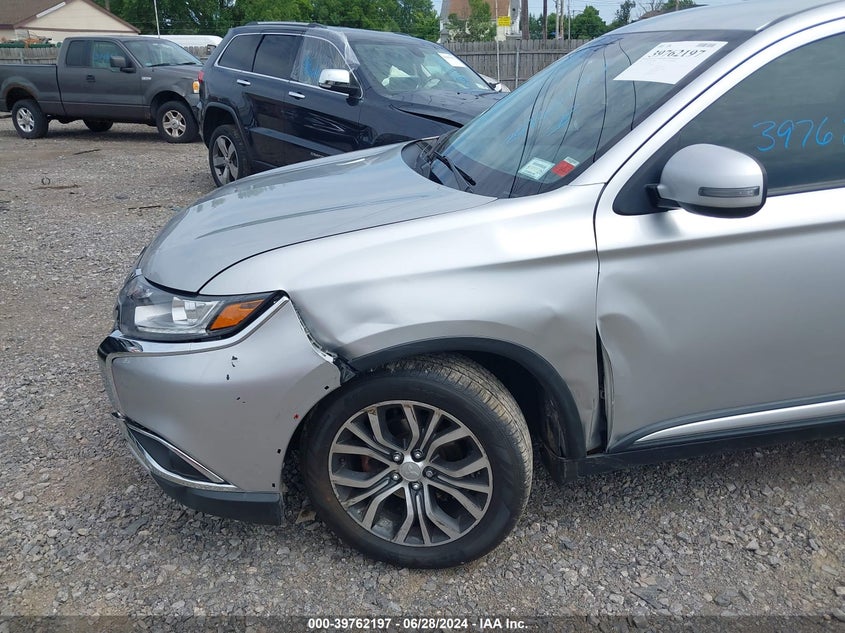 2018 Mitsubishi Outlander Se VIN: JA4AZ3A34JZ008565 Lot: 39762197