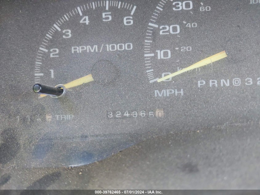 1999 Chevrolet Tahoe Ls VIN: 1GNEK13R5XJ563220 Lot: 39762465