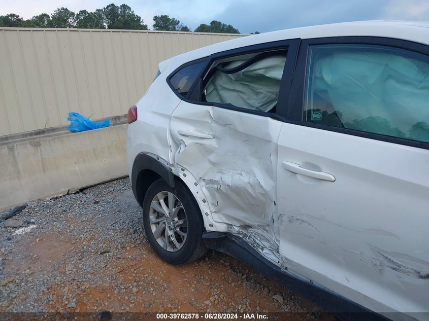 VIN KM8J2CA47LU111834 2020 HYUNDAI TUCSON SE