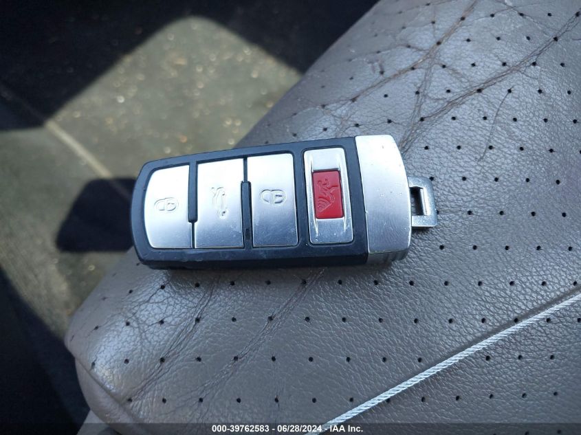 2006 Volkswagen Passat 2.0T VIN: WVWEK93C56P044022 Lot: 39762583