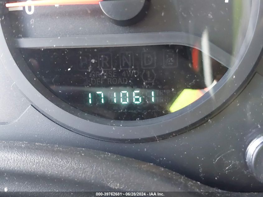 2007 Jeep Wrangler Unlimited X VIN: 1J4GA39187L114937 Lot: 39762681