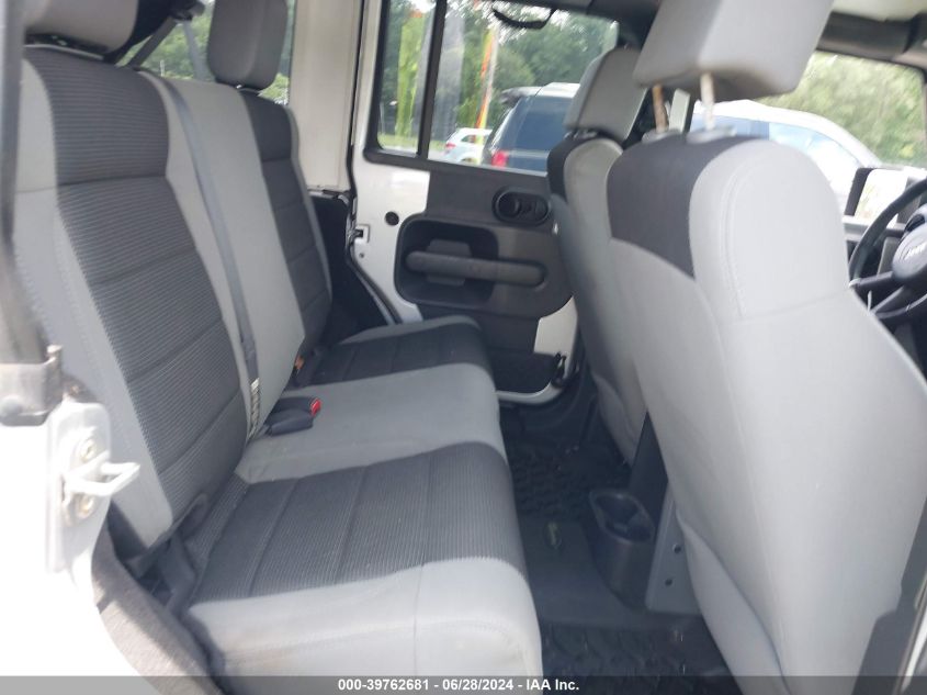 2007 Jeep Wrangler Unlimited X VIN: 1J4GA39187L114937 Lot: 39762681