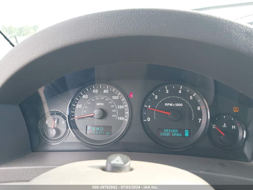 2005 Jeep Grand Cherokee Laredo/Columbia/Freedom VIN: 1J4GR48K65C651733 Lot: 39762682