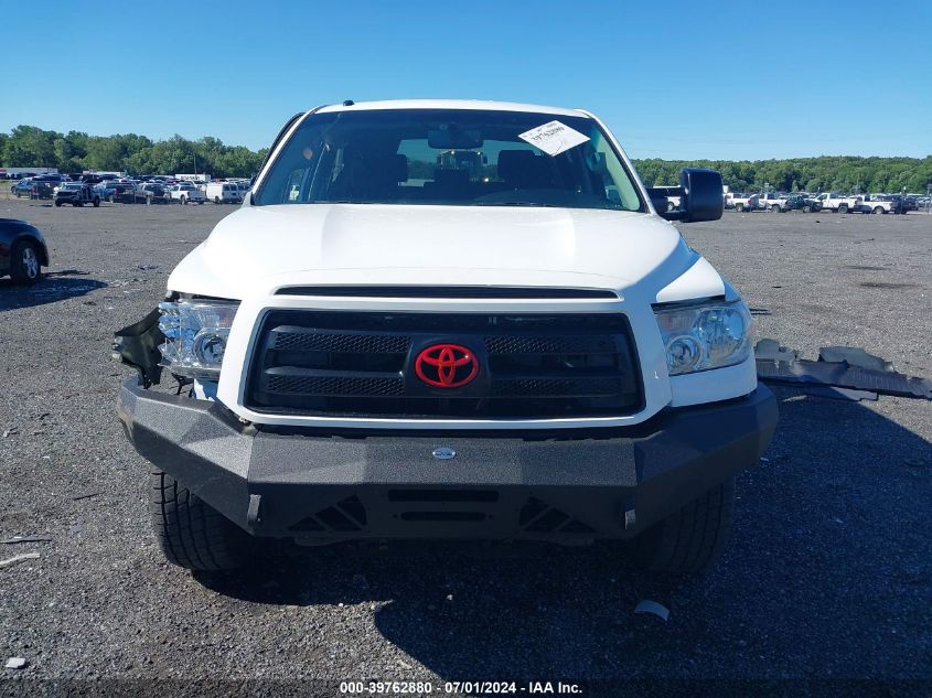 2011 Toyota Tundra Grade 5.7L V8 VIN: 5TFDW5F10BX175520 Lot: 39762880