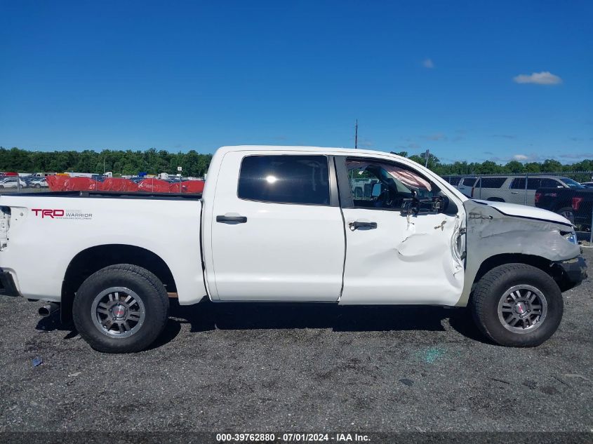 2011 Toyota Tundra Grade 5.7L V8 VIN: 5TFDW5F10BX175520 Lot: 39762880