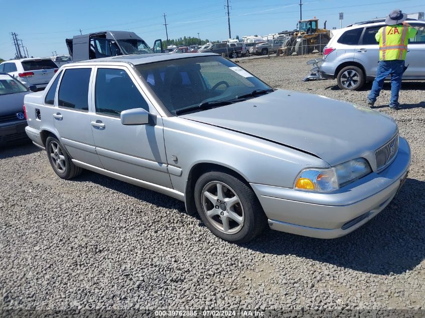 1999 Volvo S70 VIN: YV1LS55A8X2611943 Lot: 39762885