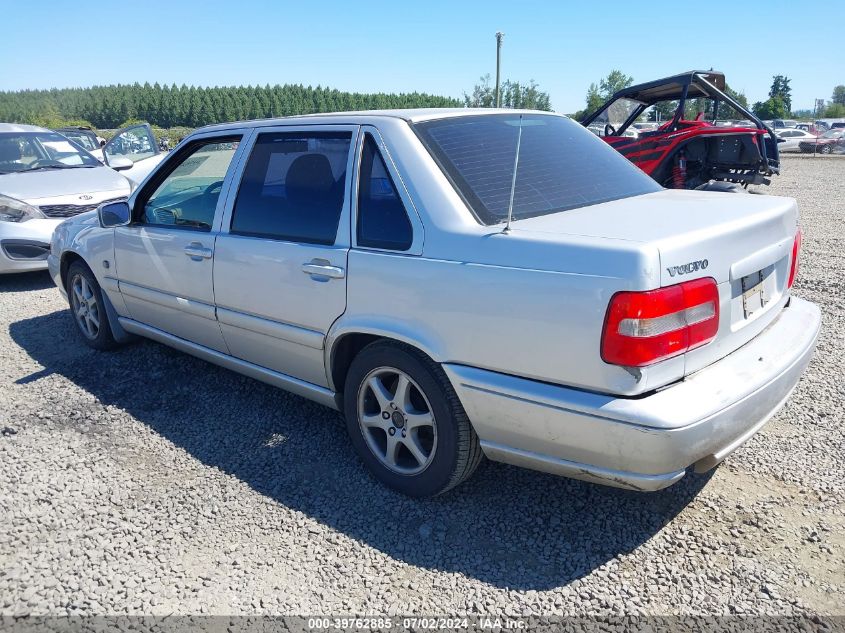 1999 Volvo S70 VIN: YV1LS55A8X2611943 Lot: 39762885