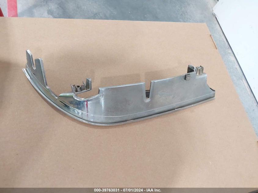 2000 Nissan Maxima Gle/Gxe/Se VIN: JN1CA31A7YT002019 Lot: 39763031