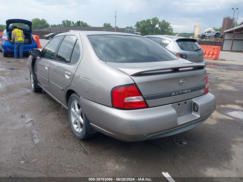 2000 Nissan Altima Xe/Gxe/Se/Gle VIN: 1N4DL01A6YC181959 Lot: 39763068