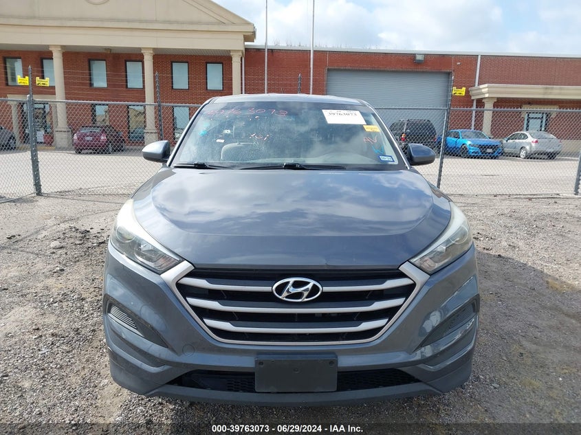 2018 HYUNDAI TUCSON SE - KM8J23A48JU658401