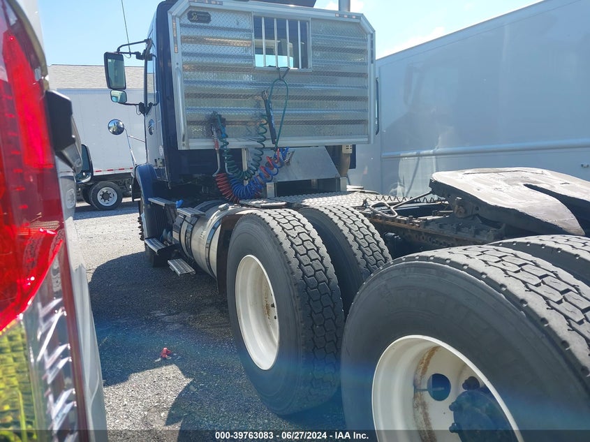 2011 Volvo Vn Vnm VIN: 4V4MC9DG9BN299101 Lot: 39763083