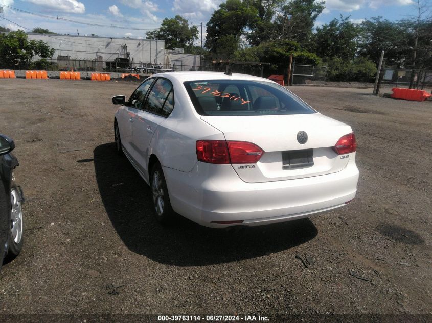 3VWDZ7AJ0BM384253 | 2011 VOLKSWAGEN JETTA