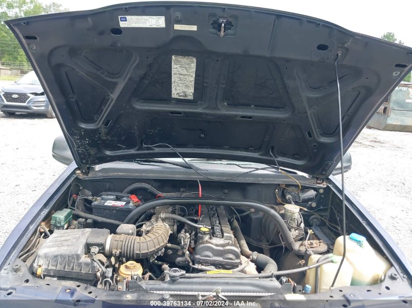 2000 Chevrolet Tracker Hard Top VIN: 2CNBJ13C7Y6908994 Lot: 39763134