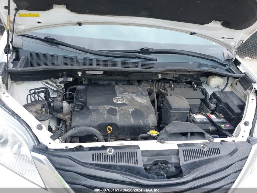 2011 Toyota Sienna Le V6 VIN: 5TDKK3DC0BS065133 Lot: 39763161