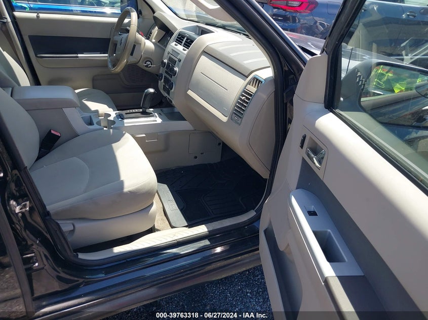 2010 Mercury Mariner VIN: 4M2CN8B71AKJ03578 Lot: 39763318