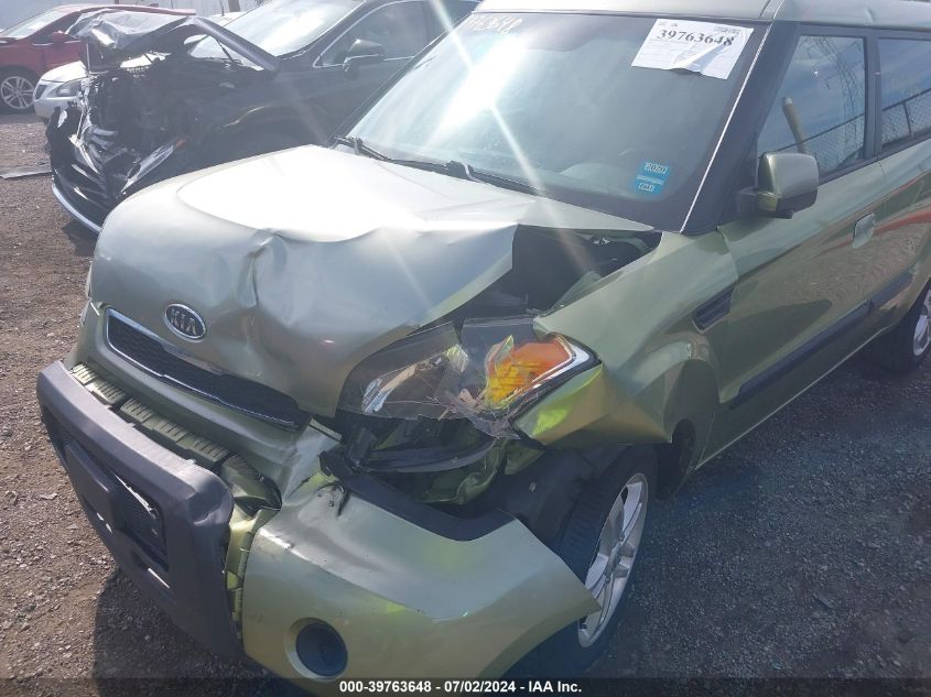 2010 Kia Soul + VIN: KNDJT2A22A7118700 Lot: 39763648