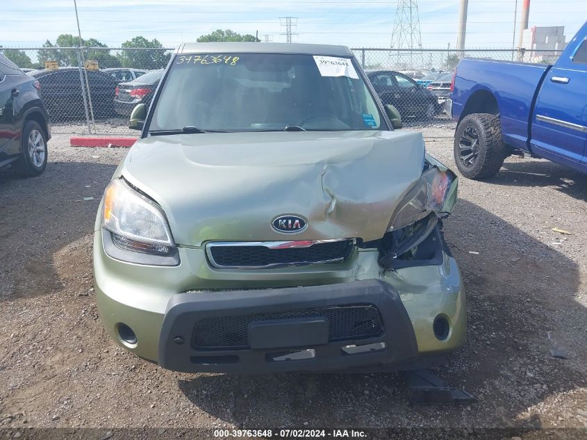 2010 Kia Soul + VIN: KNDJT2A22A7118700 Lot: 39763648