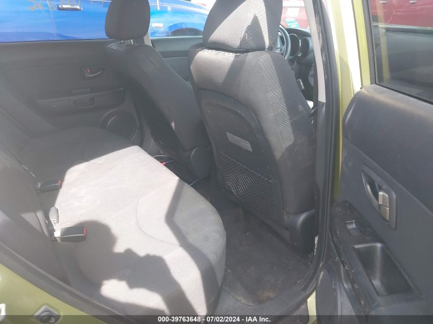 2010 Kia Soul + VIN: KNDJT2A22A7118700 Lot: 39763648