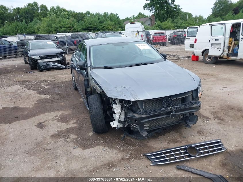 1VWAT7A39HC008506 2017 VOLKSWAGEN PASSAT - Image 1