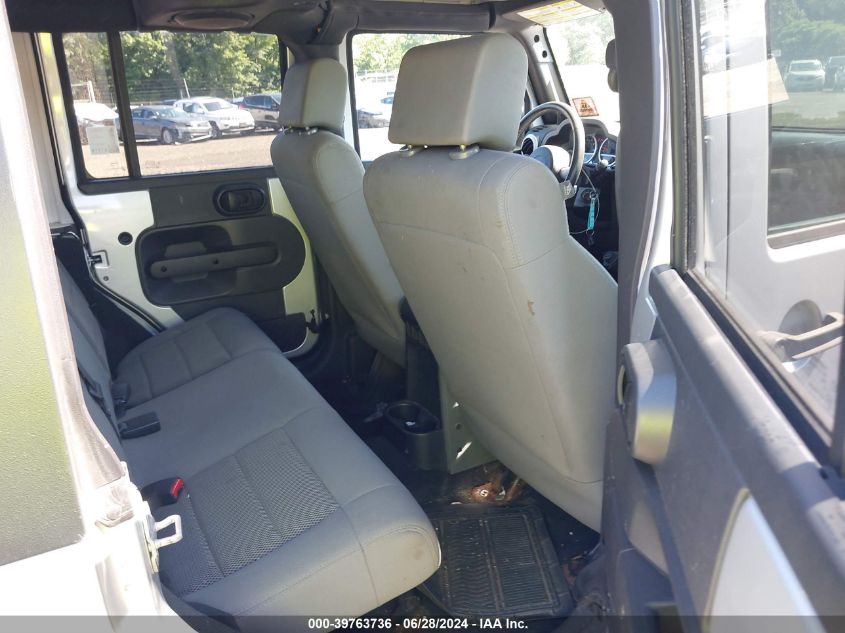 2008 Jeep Wrangler Unlimited Sahara VIN: 1J4GA59158L579527 Lot: 39763736