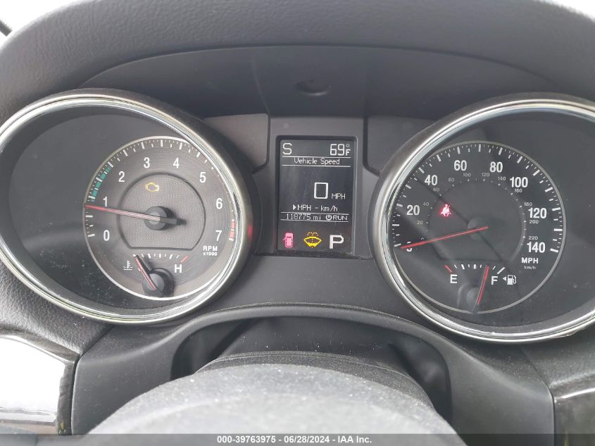 2011 Jeep Grand Cherokee Laredo VIN: 1J4RR4GG2BC715364 Lot: 39763975