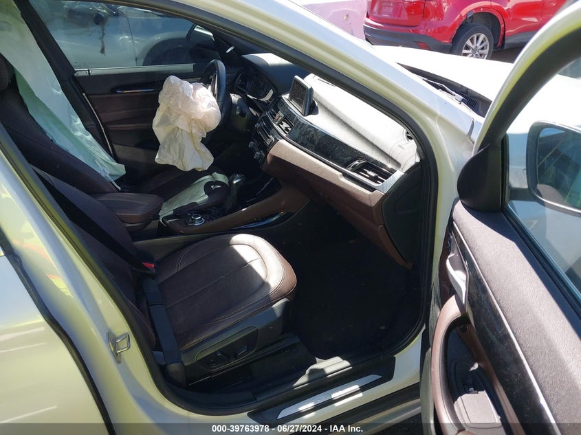 2016 BMW X1 XDRIVE28I - WBXHT3C37G5E51088