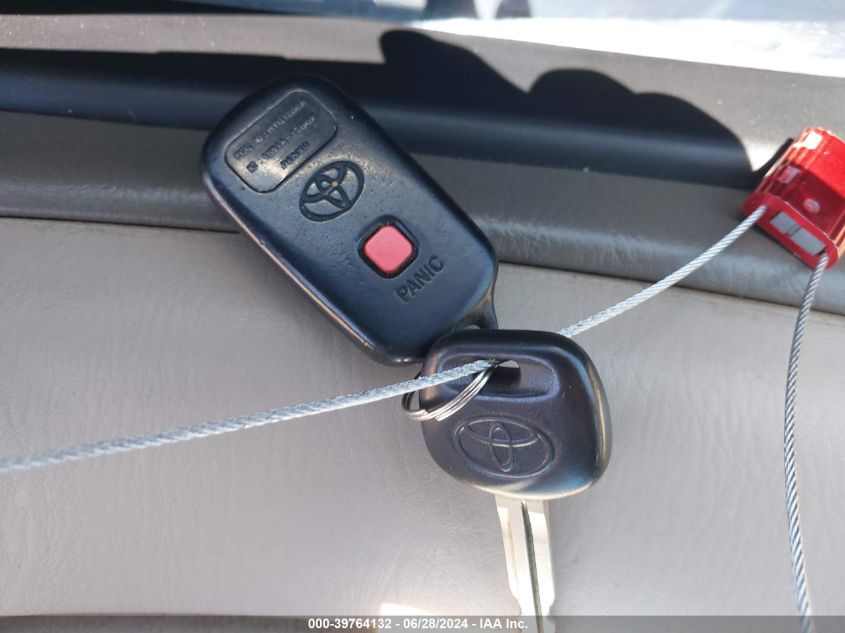 2004 Toyota Avalon Xls VIN: 4T1BF28B74U343729 Lot: 39764132