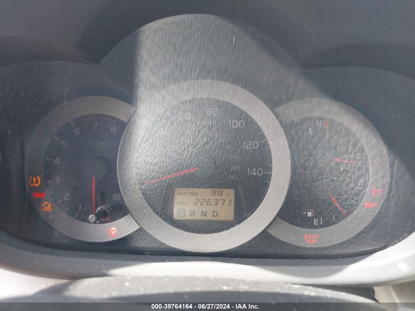 2007 Toyota Rav4 Limited V6 VIN: JTMBK31V476018040 Lot: 39764164