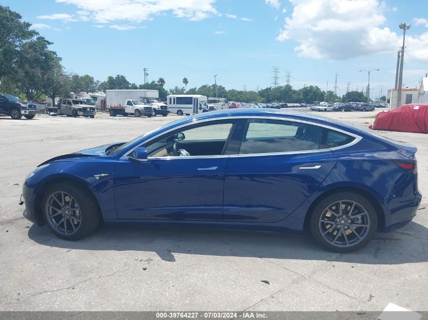 2018 Tesla Model 3 Long Range/Mid Range VIN: 5YJ3E1EA4JF027713 Lot: 39764227