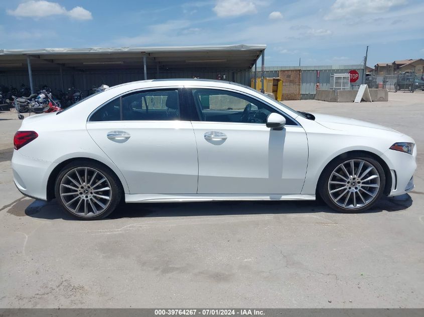 2019 Mercedes-Benz A 220 VIN: WDD3G4EB2KW028835 Lot: 39764267