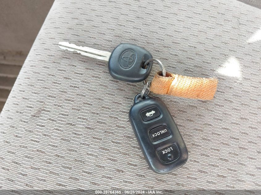 2003 Toyota Camry Xle VIN: 4T1BE32K63U657209 Lot: 39764365