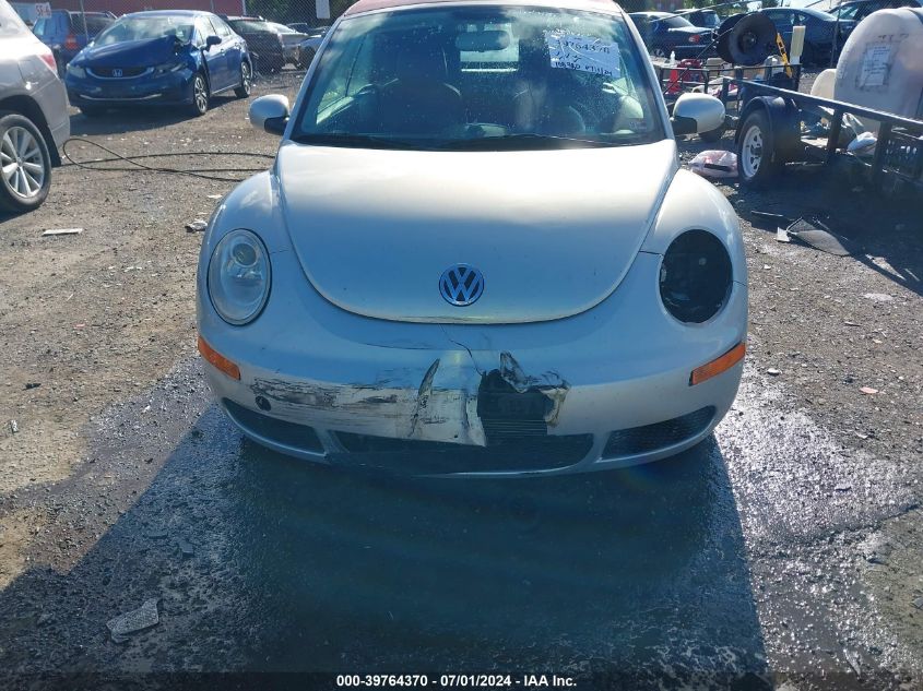 2009 Volkswagen New Beetle 2.5L Blush Edition VIN: 3VWSF31Y19M411704 Lot: 39764370