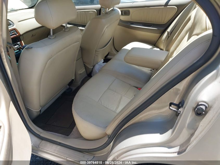 2000 Nissan Altima Gle/Gxe/Se VIN: 1N4DL01A0YC243906 Lot: 39764515