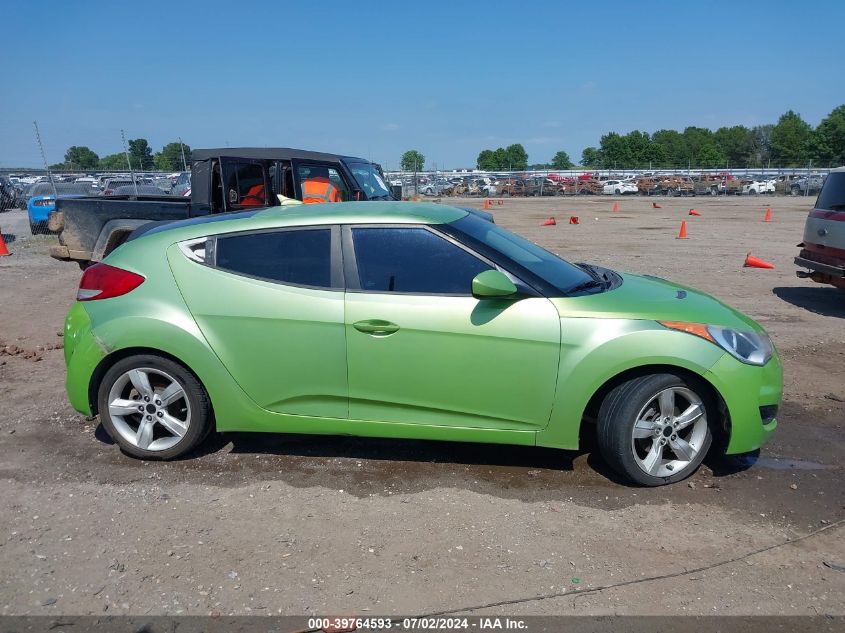 2012 Hyundai Veloster Base W/Black VIN: KMHTC6AD8CU021082 Lot: 39764593