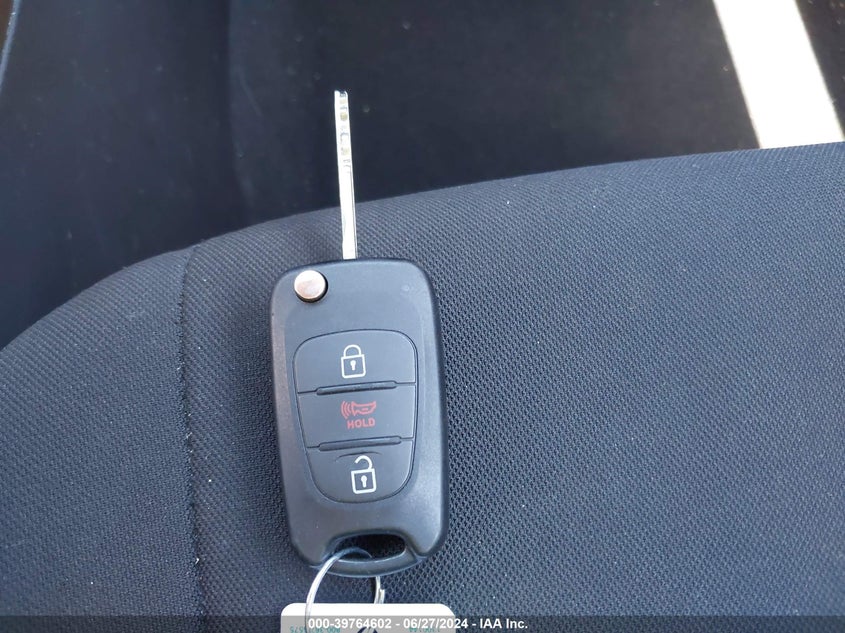 2013 Kia Soul + VIN: KNDJT2A62D7559492 Lot: 39764602