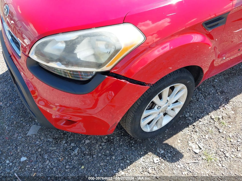 2013 Kia Soul + VIN: KNDJT2A62D7559492 Lot: 39764602