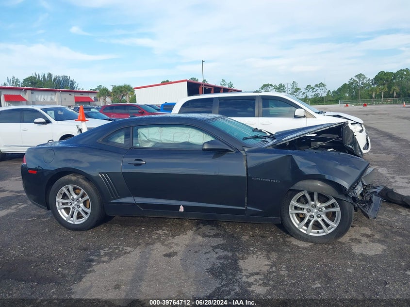 2015 Chevrolet Camaro Ls VIN: 2G1FB1E30F9131353 Lot: 39764712