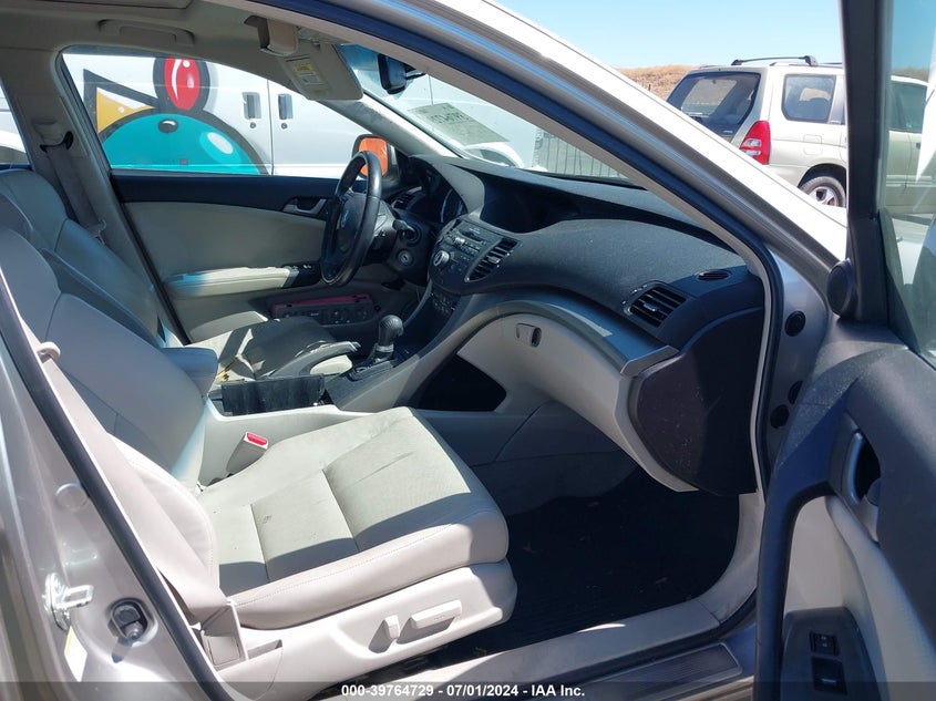 2010 Acura Tsx 2.4 VIN: JH4CU2F62AC031399 Lot: 39764729