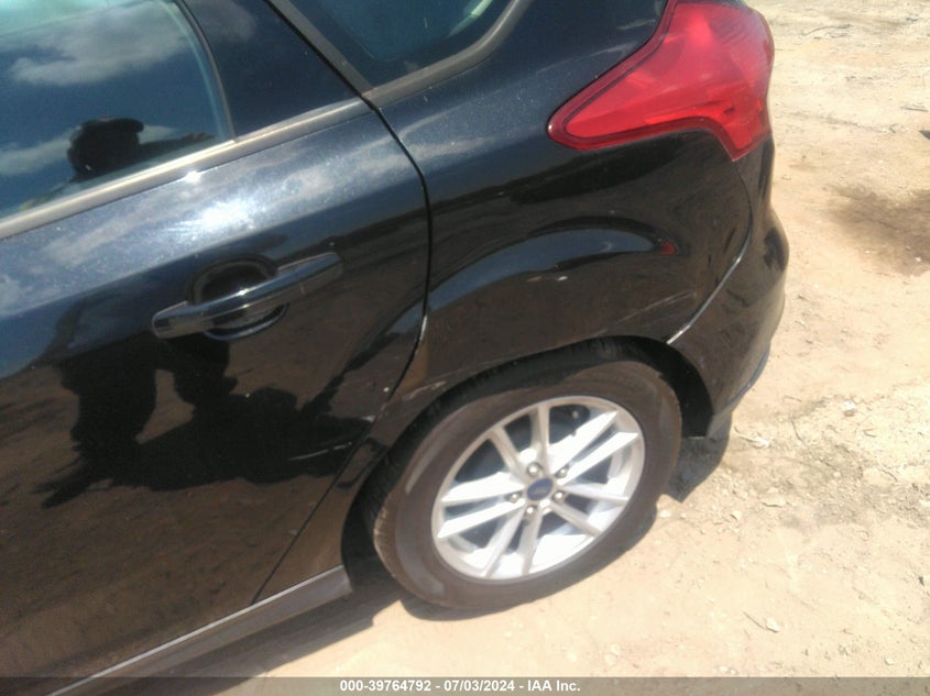 2015 Ford Focus Se VIN: 1FADP3K21FL250678 Lot: 39764792