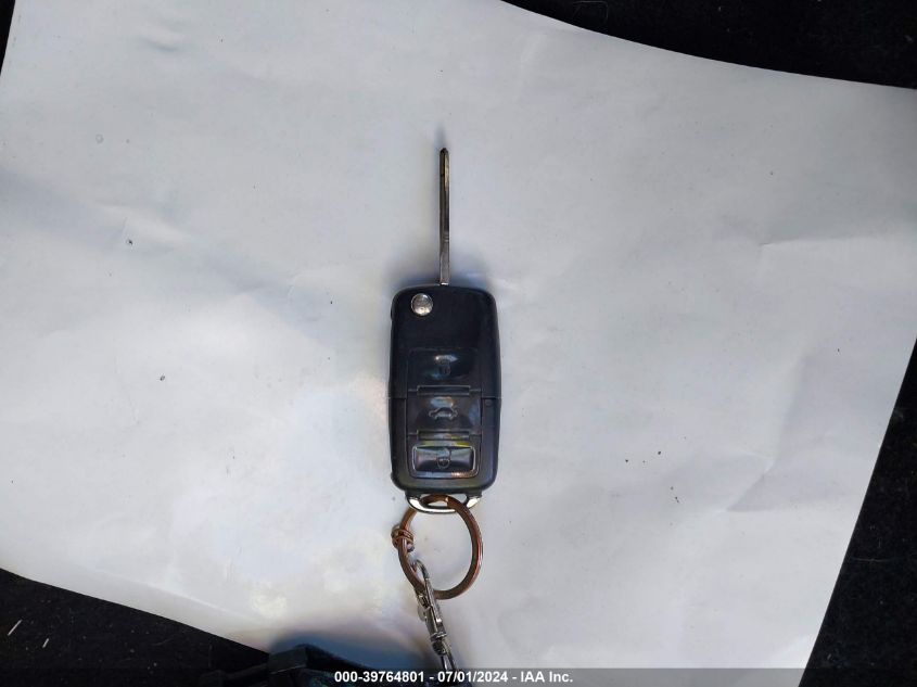 2004 Volkswagen New Beetle Gl VIN: 3VWBM31Y44M350606 Lot: 39764801