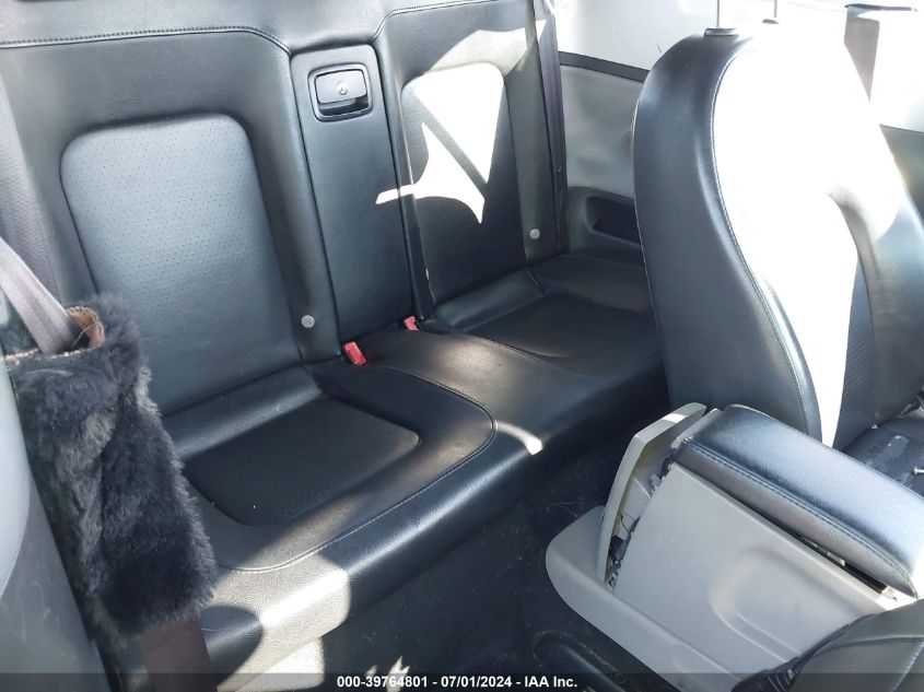 2004 Volkswagen New Beetle Gl VIN: 3VWBM31Y44M350606 Lot: 39764801