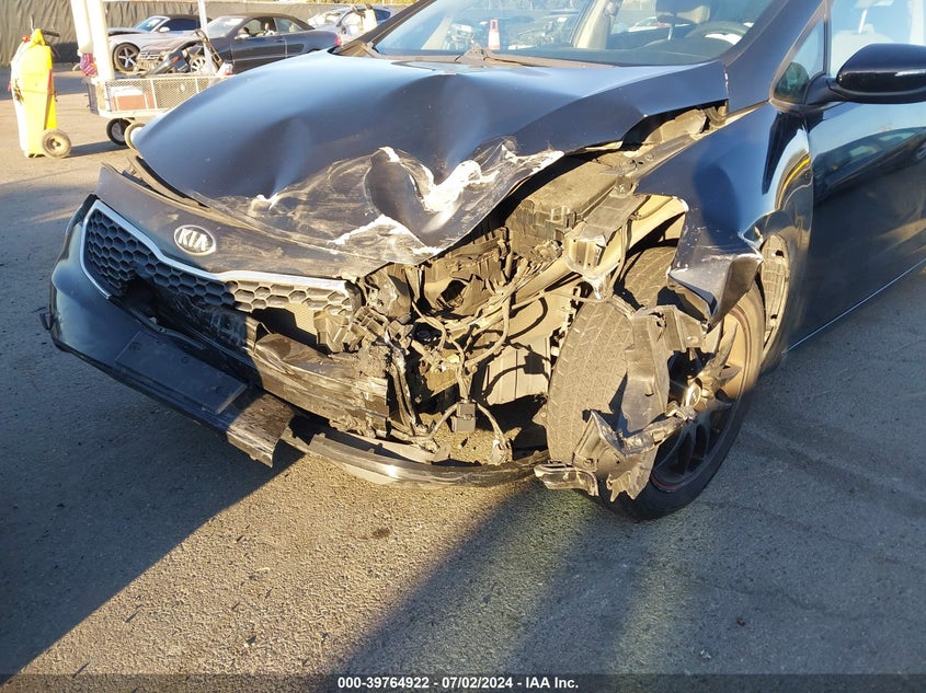 2015 KIA FORTE LX - KNAFX4A6XF5272922