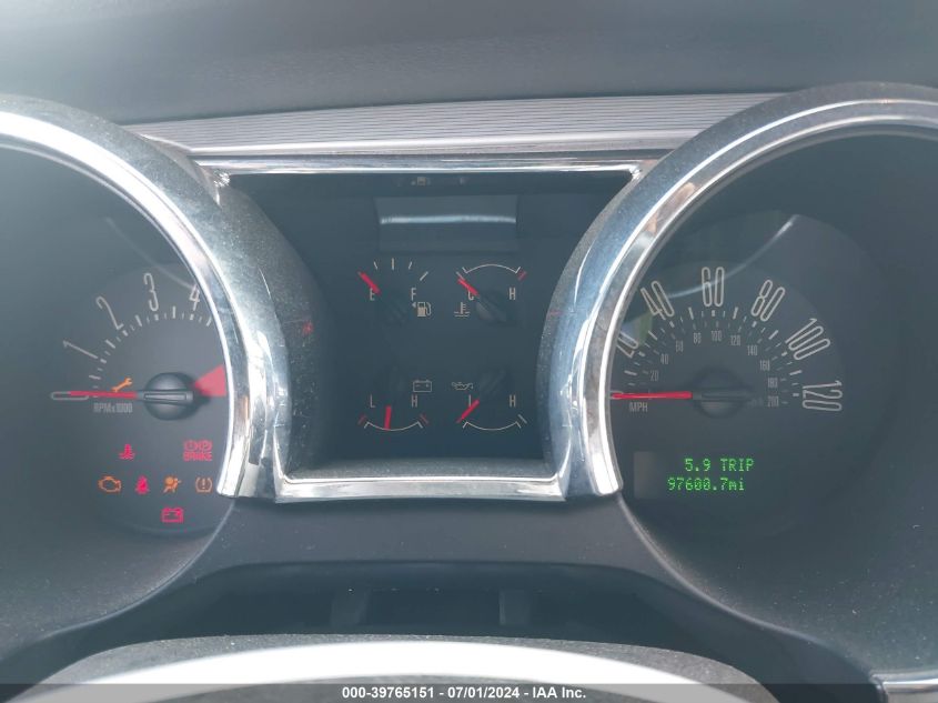 2007 Ford Mustang V6 Deluxe/V6 Premium VIN: 1ZVHT84N675306029 Lot: 39765151